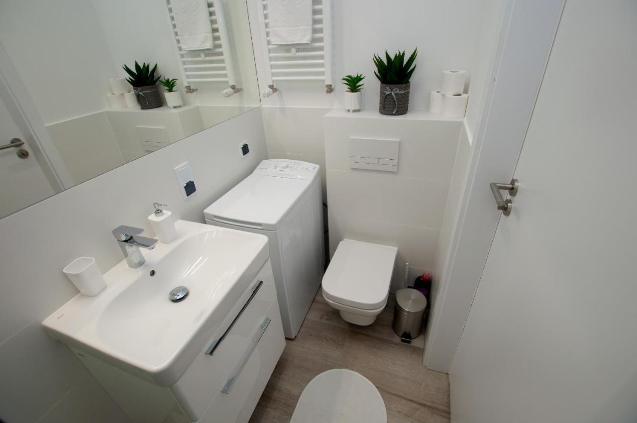 Apartament Ikar Z Widokiem Na Morze W Kompleksie Platinium レバル エクステリア 写真